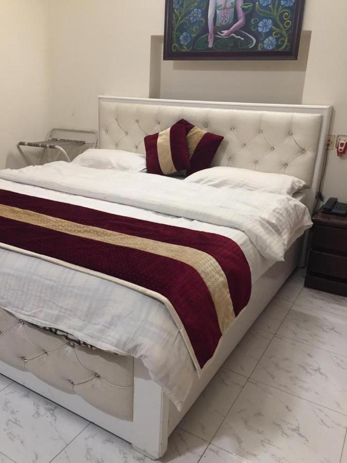 Maplewood Guest House, Neeti Bagh, New Delhiit Is A Boutiqu Guest House - Room 5 Exteriér fotografie