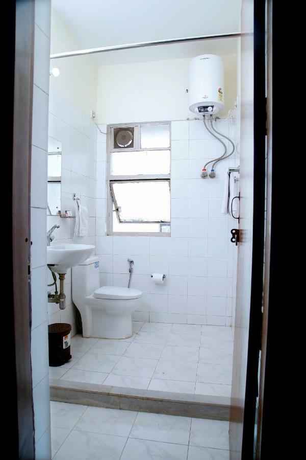 Maplewood Guest House, Neeti Bagh, New Delhiit Is A Boutiqu Guest House - Room 5 Exteriér fotografie